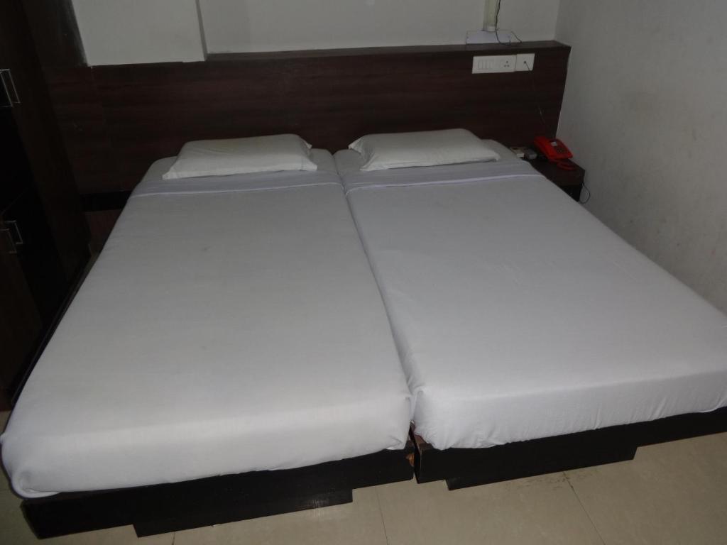 Hotel Miland Palace 부바네스 객실 사진